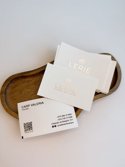 Business cards with metallic print (Gold or Silver)