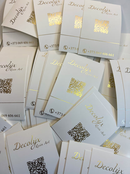 Business cards with metallic print (Gold or Silver)