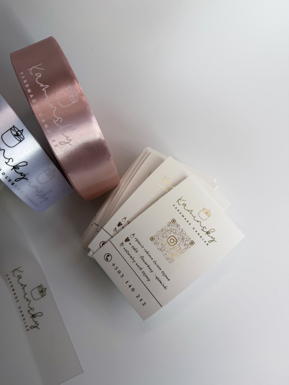 Business cards with metallic print (Gold or Silver)